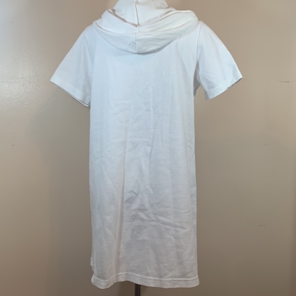 Jordan Taylor Beach White Hooded Cotton Blend Button Down Short Sleeve Coverup - Picture 6 of 11